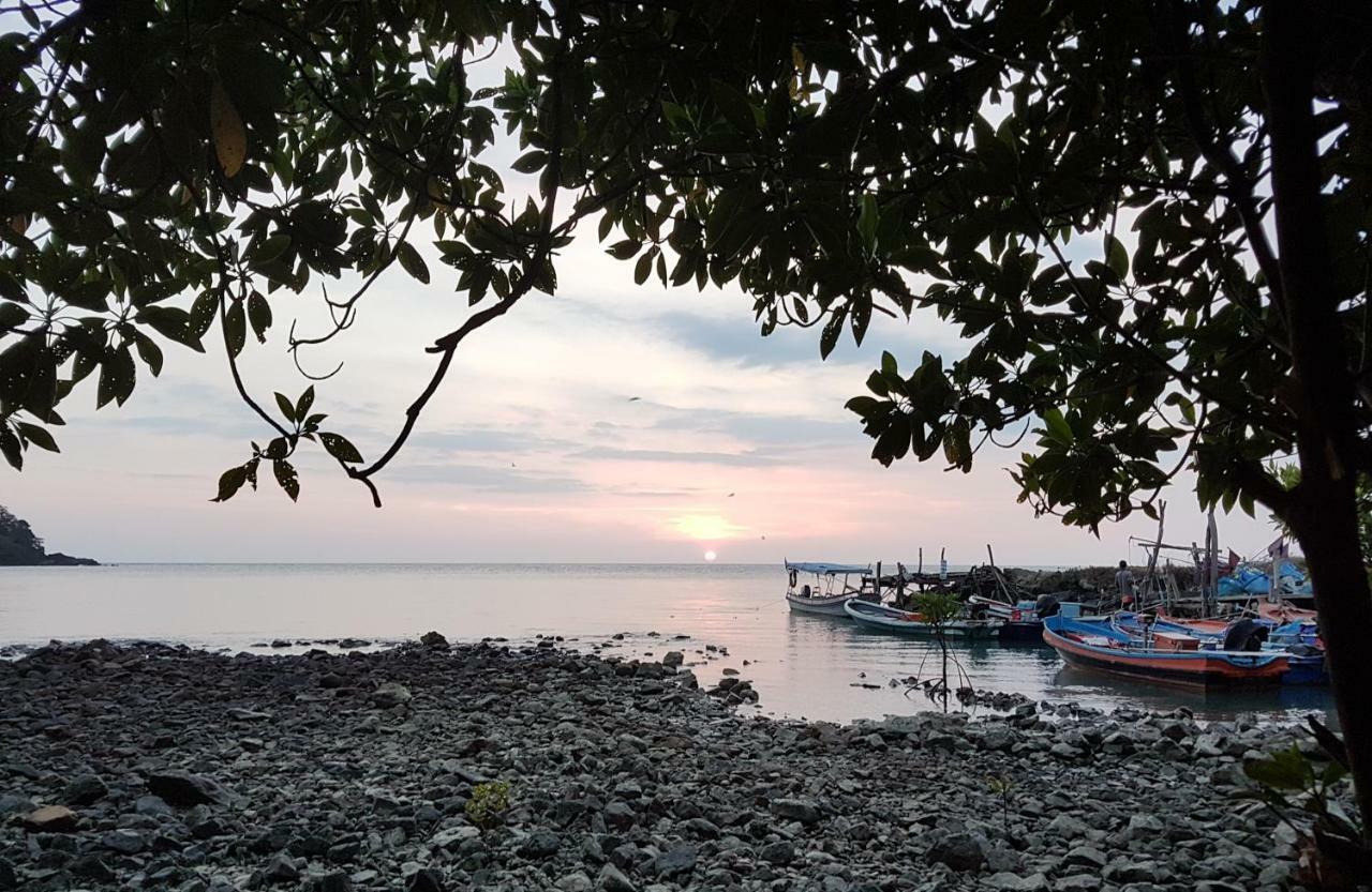 ฺbay Yard Hut Hotel Csang-sziget Kültér fotó
